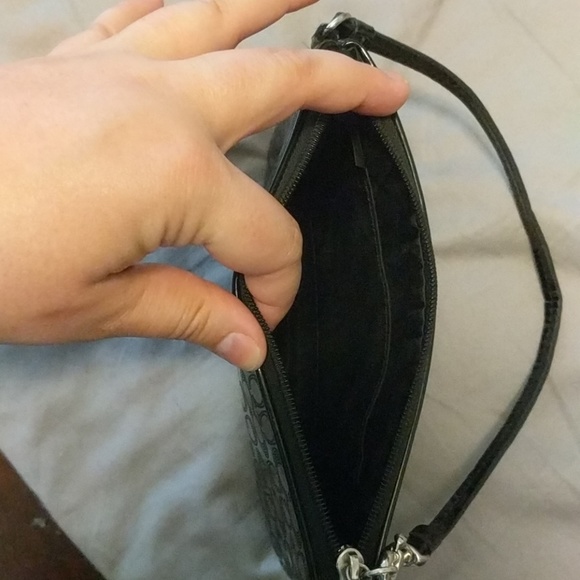 Black Coach Signature Wristlet Large - Picture 3 of 4